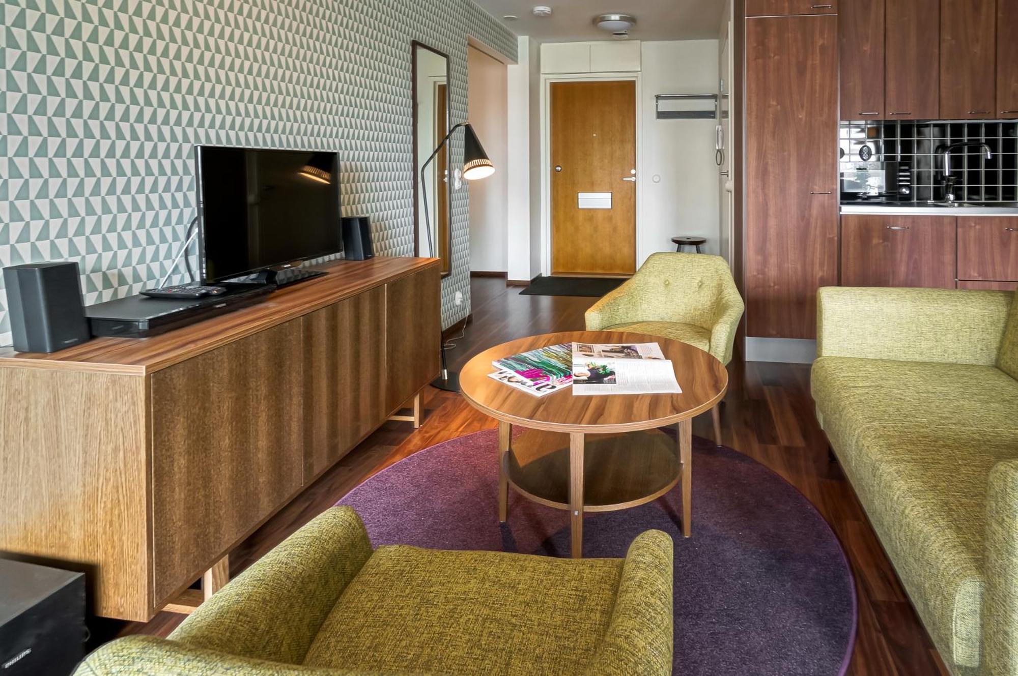 Forenom Serviced Apartments Espoo Tapiola Eksteriør bilde